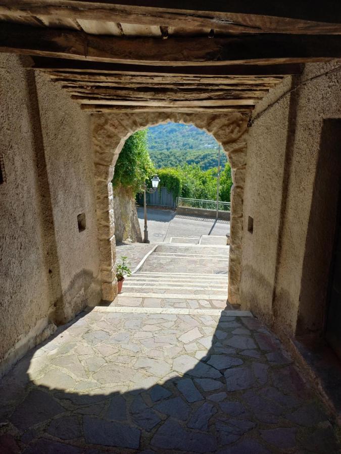 Casa Vacanze "Pietra Viva" Castelnuovo Parano Exterior foto
